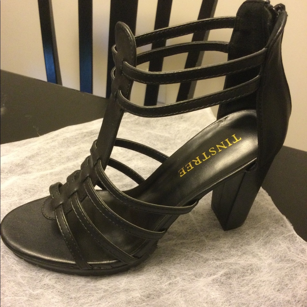 New- Black Heels
